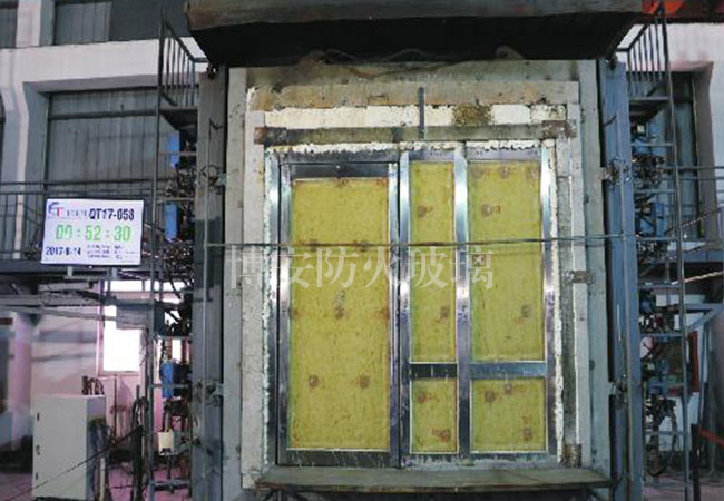 圖片關(guān)鍵詞 單片防火玻璃